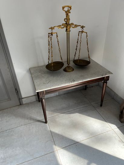 PORTE MANTEAU PERROQUET en bois
Dim: 195cm
On...