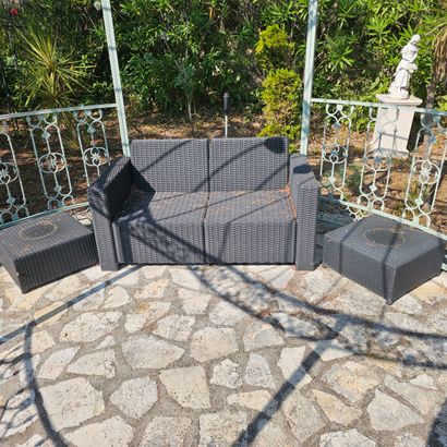 MOBILIER DE JARDIN en résine tressée comprenant...