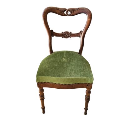 Chaise en acajou et placage d'acajou à dossier...