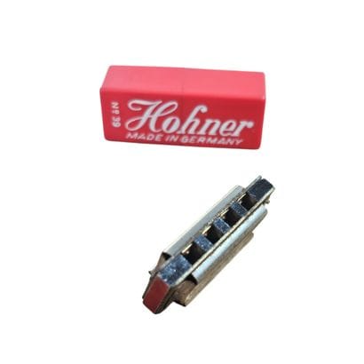 HOHNER
