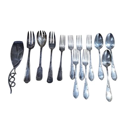 ENSEMBLE DE METAL ARGENTE comprenant :
Cinq...