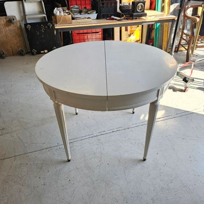 TABLE DE SALLE A MANGER ronde en bois rechampi...