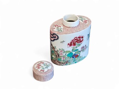 TRAVAIL XIXème siècle
Pot à thé couvert en...