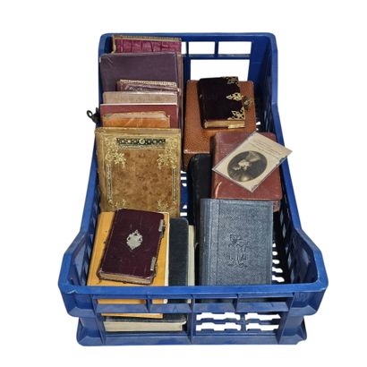 ENSEMBLE DE MISSELS et livres religieux