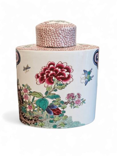 TRAVAIL XIXème siècle
Pot à thé couvert en...
