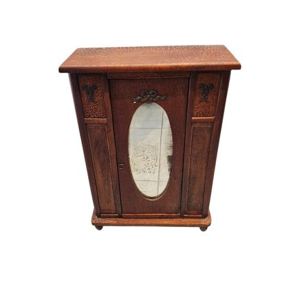 Mobilier de poupée comprenant :
1. Lit à...