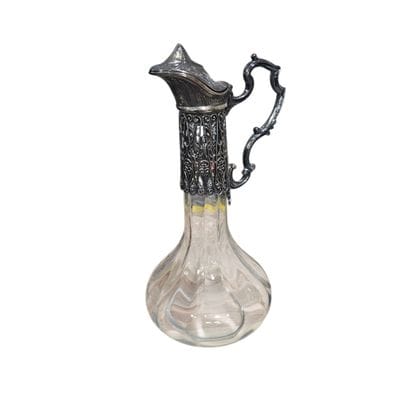 AIGUIERE en verre soufflé, monture en métal...