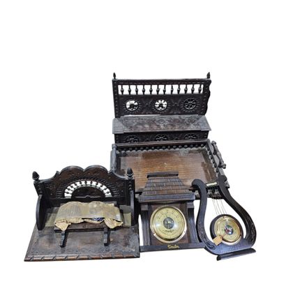 Ensemble de meubles de poupée comprenant
Armoire,...