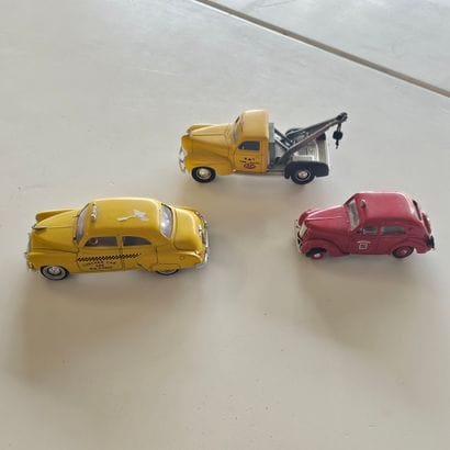 SOLIDO 1/43ème
Ensemble de deux véhicules...