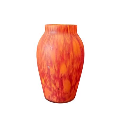 TRAVAIL français XXe siècle 
Vase en verre...