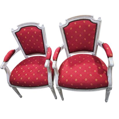 MOBILIER de SALON dans le style Louis XVI...