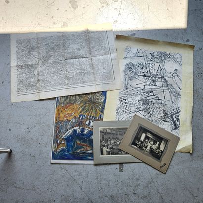 Ensemble de vieux papiers ,journaux et divers...