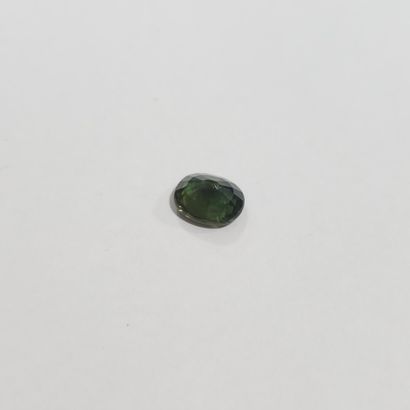 SAPHIR bluish green , ovale , Australie ,...