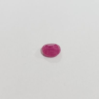 RUBIS pinkish red , ovale , Mozambique ,...
