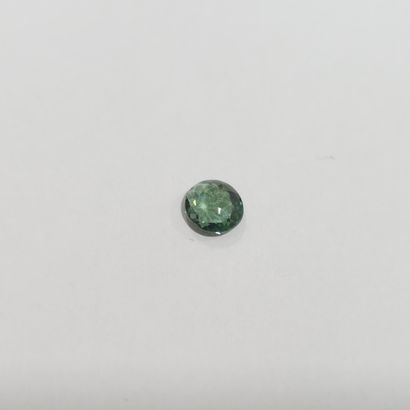 TOURMALINE bluish green IF , ovale , Mozambique...