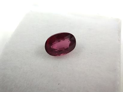 GRENAT purplish pink rhodolite Madagascar...