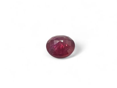 RUBIS pinkish red de forme ronde, 	Tanzanie,1.70...