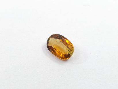 TOURMALINE orange VS , ovale , Mozambique...