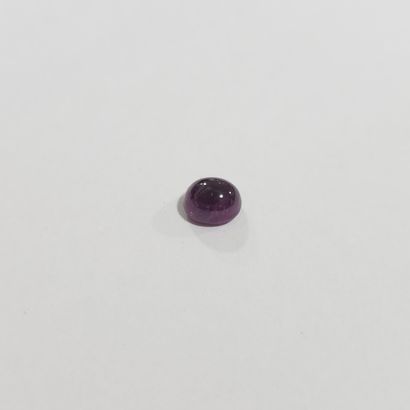 RUBIS purplish red Myanmar, cabochon, 	Birmanie,...