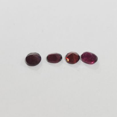 GRENAT pyrope Nbr 4 , rond/ovale , , 4,00...
