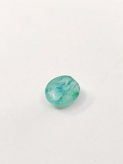 EMERAUDE ovale, 	Zambie	, 5.10 carats
Dim...