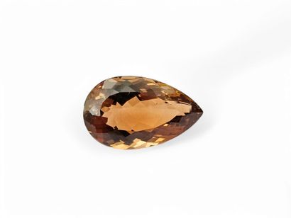 TOPAZE jaune IF	 poire, Brésil	, 	8.83 carats
Dim...