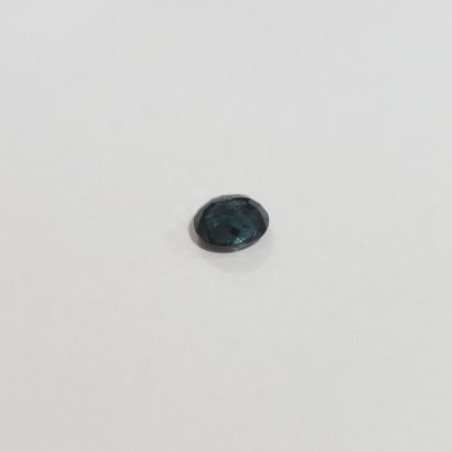 TOURMALINE deep bluish green , ovale , Mozambique...