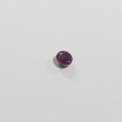 RUBIS purplish red Myanmar, cabochon, 	Birmanie,...