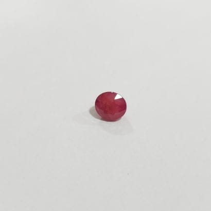 RUBIS red , ovale , Africa , 1,60 Carats,...