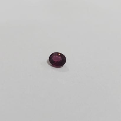 GRENAT purplish pink rhodolite VVS , ovale...
