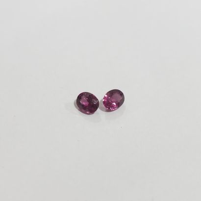 GRENAT purplish pink rhodolite Nbr 2 , ovale...
