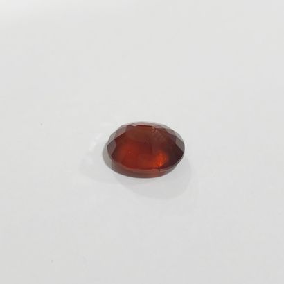 GRENAT orange spessartite , ovale , Namibie...