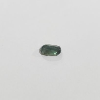 SAPHIR bluish green , ovale , Australie ,...