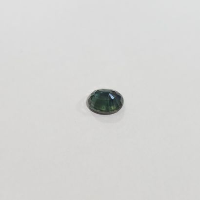 SAPHIR deep greenish blue , ovale , Australie...