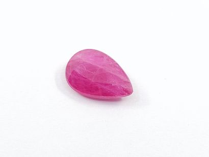 RUBIS pinkish red , poire , Mozambique ,...