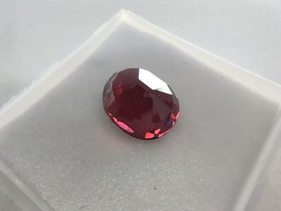 GRENAT purplish pink rhodolite VS Madagascar...