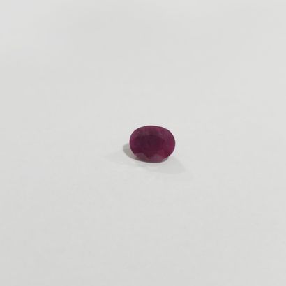 RUBIS purplish red Myanmar , ovale , Birmanie...