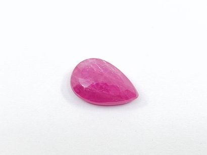 RUBIS pinkish red , poire , Mozambique ,...