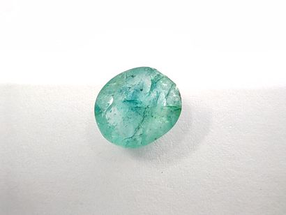 EMERAUDE ovale, 	Zambie	, 5.10 carats
Dim...