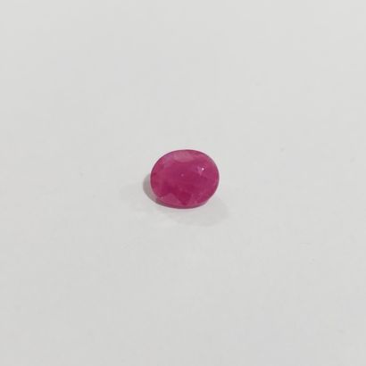 RUBIS pinkish red , ovale , Mozambique ,...