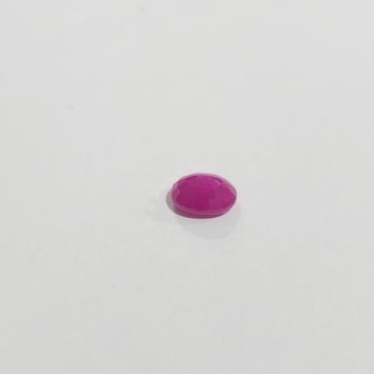 RUBIS pinkish red , ovale , Africa , 1,88...