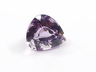 AMETHYSTE purple VVS , poire , Uruguay ,...