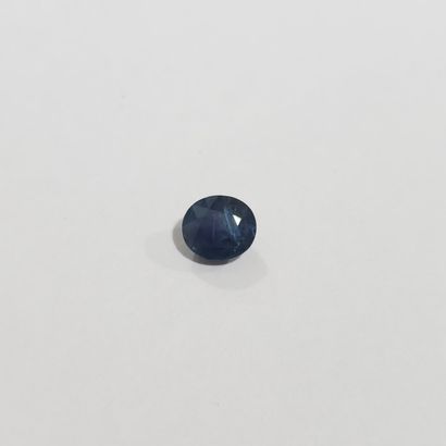 SAPHIR bleu , ovale , Australie , 1,88 Carats,...
