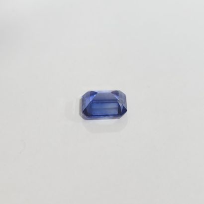 SAPHIR VERNEUIL royal blue , émeraude , Ceylan...