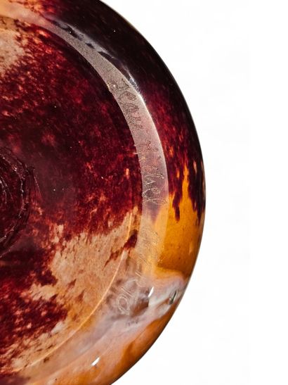JEAN MICHEL OPERTO
Blown glass soliflore...