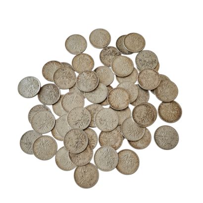 REUNION DE CINQUANTE-QUATRE PIECES de 5 francs...