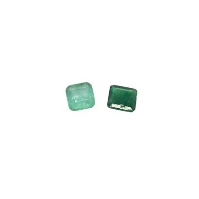 TWO EMERALDS, 4.08 carats total