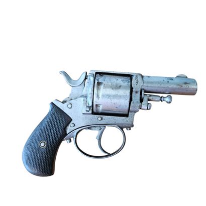 BULLDOG REVOLVER, nickel-plated finish, six-shot,...