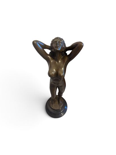 Aldo VITALEH (20th century)
Nude Woman 
Bronze...