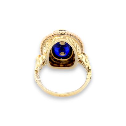 750° two-tone gold RING set with diamonds,...